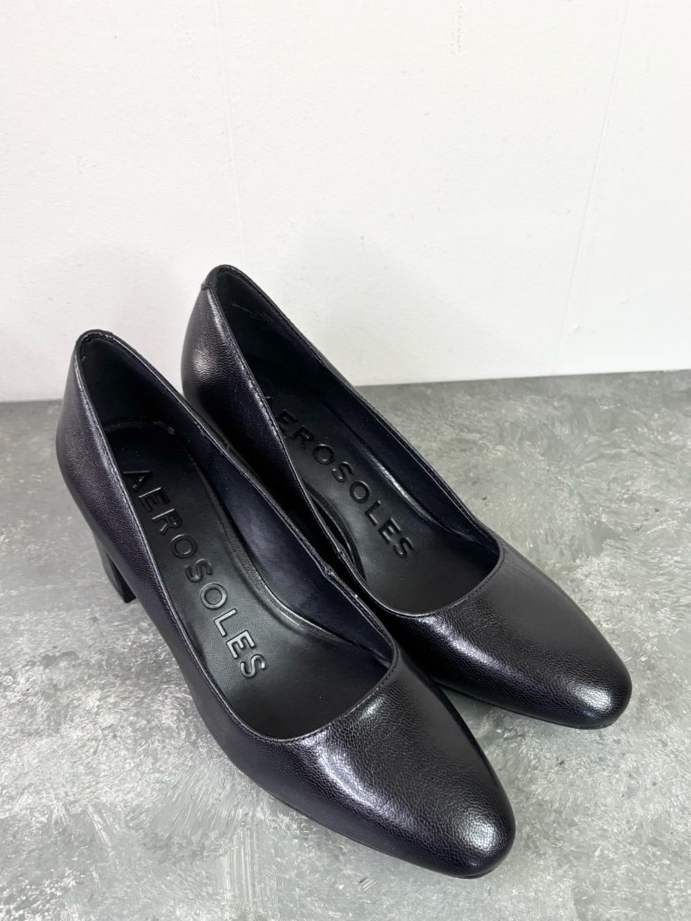 Aerosoles Minetta women's leather dress pumps classic rounded toe block heel 6.5